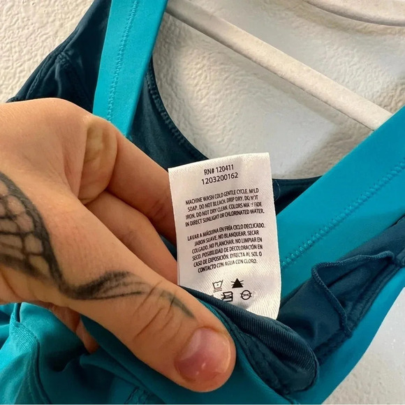 UV SKINZ‎ active Swim Top Bra Women's Size Small Padded Cups Blue Teal UPF 50 - Picture 15 of 15